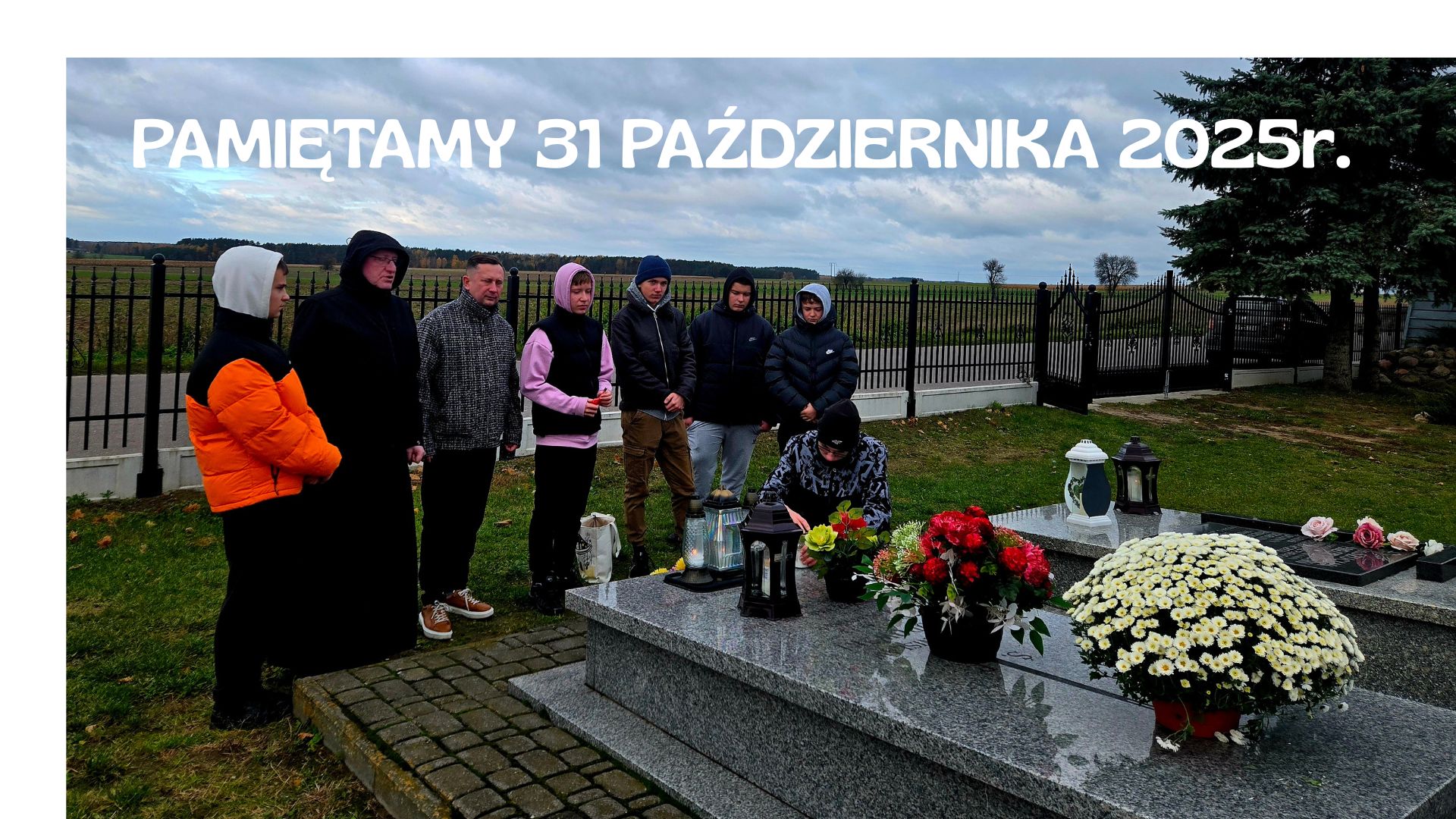 Wyjście na cmentarz w Hołubli - 31 października 2025 r